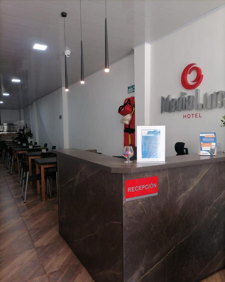 Hotel Media Luna Cucuta Bagian luar foto