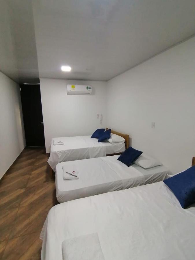 Hotel Media Luna Cucuta Bagian luar foto