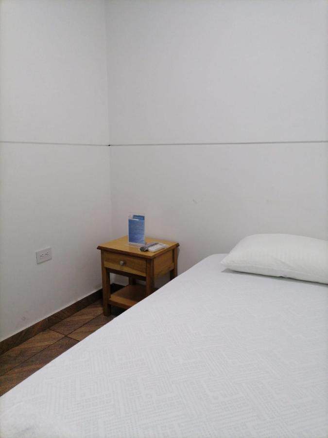 Hotel Media Luna Cucuta Bagian luar foto